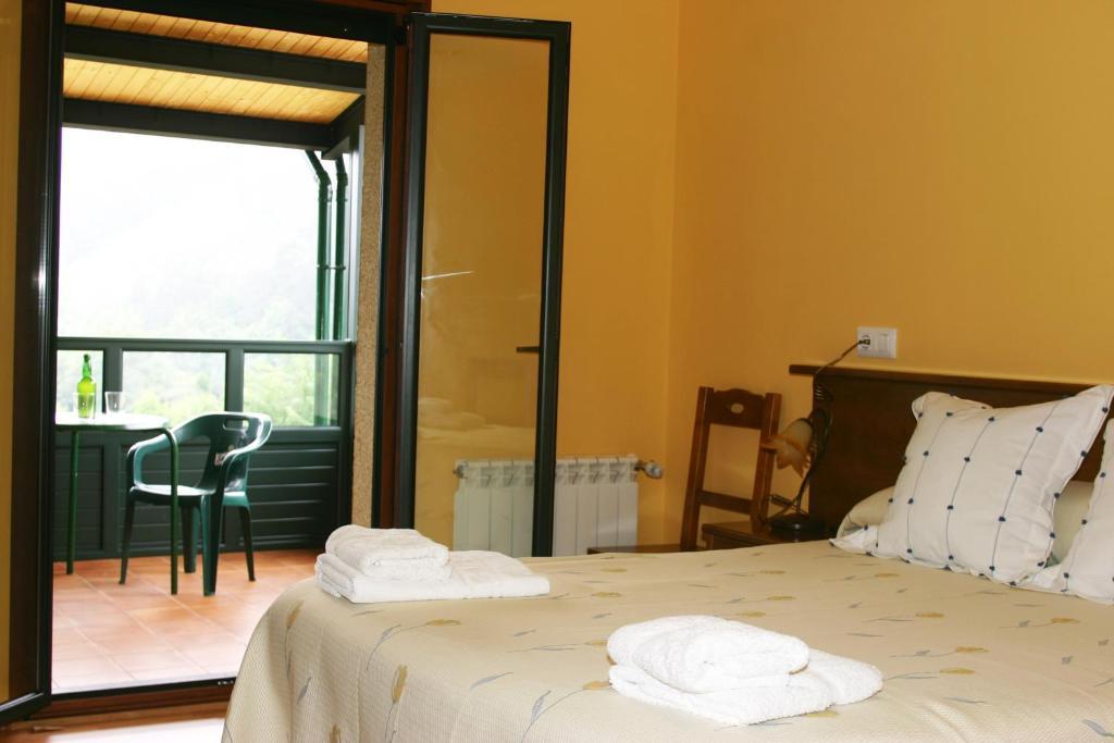 Hotel Restaurante Canero Room photo