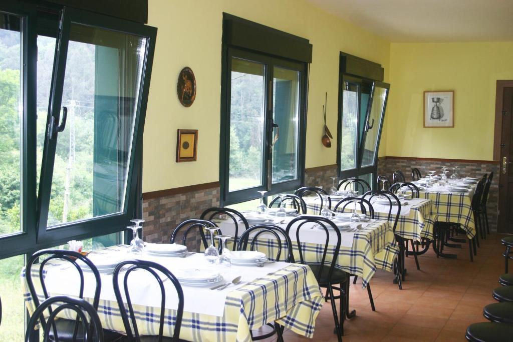 Hotel Restaurante Canero Exterior photo